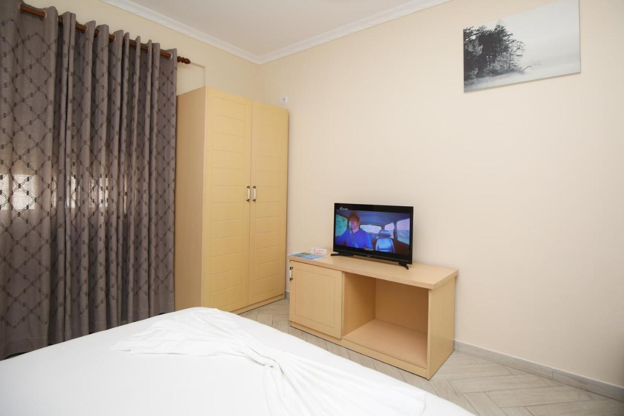 Hotel Summer Stars Avlonya Dış mekan fotoğraf