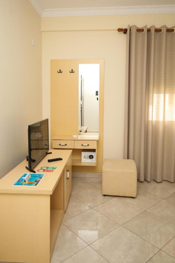 Hotel Summer Stars Avlonya Dış mekan fotoğraf